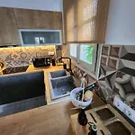 Casa Kairis Premium * Kamári